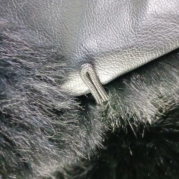 Black Faux Fur Vest. - Picture 6 of 8